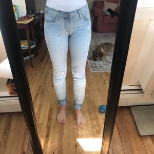 Levi’s 711 Skinny Jeans